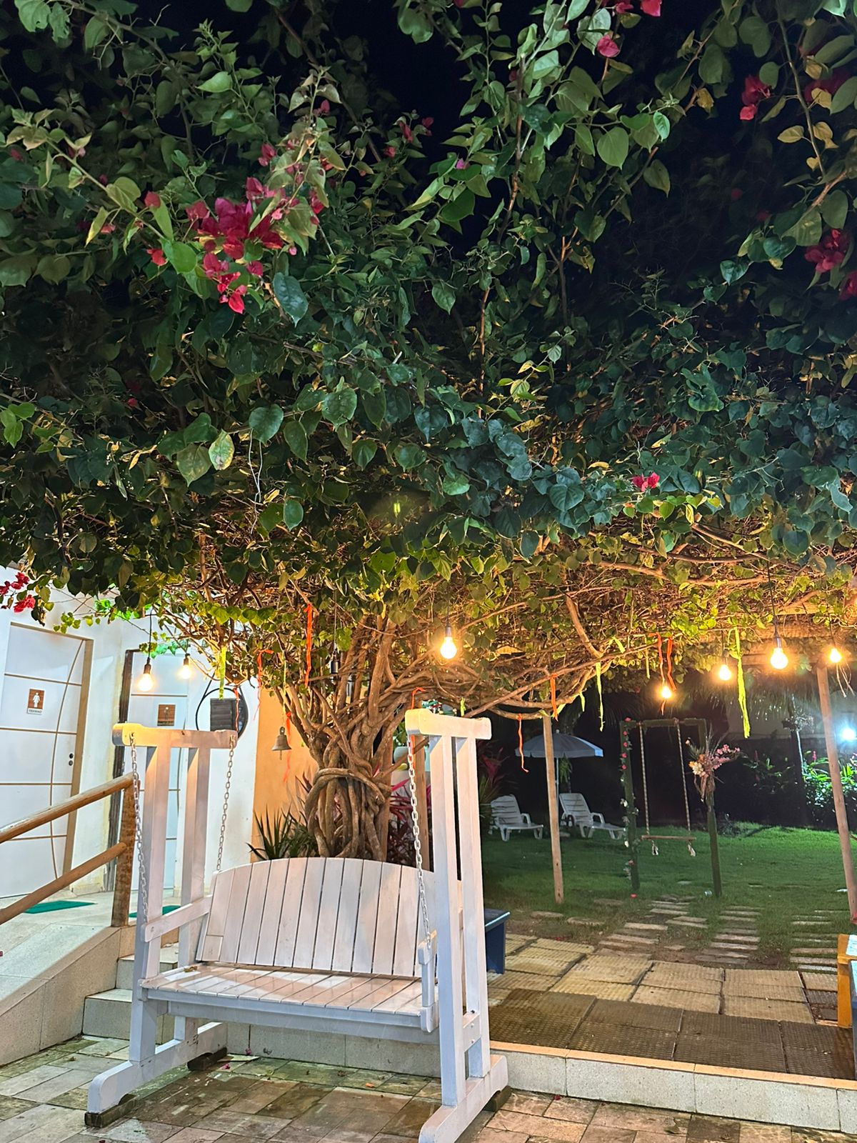 Iluminação noturna charmosa